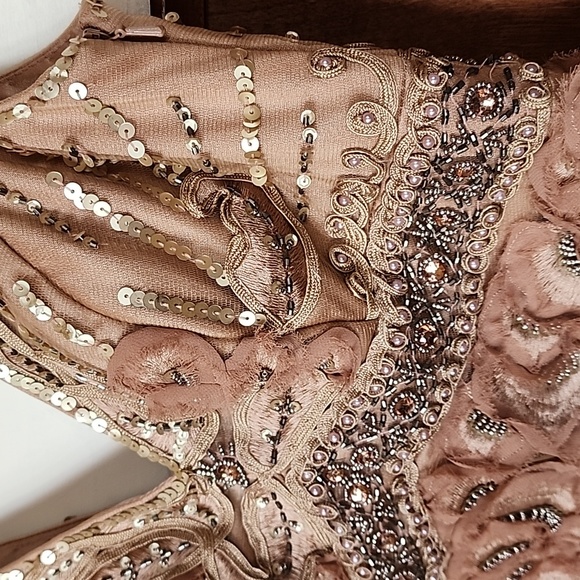 Sue Wong Sunning Sequin Beaded Mini Cocktail Dress size 2 sandalwood color - Picture 9 of 17